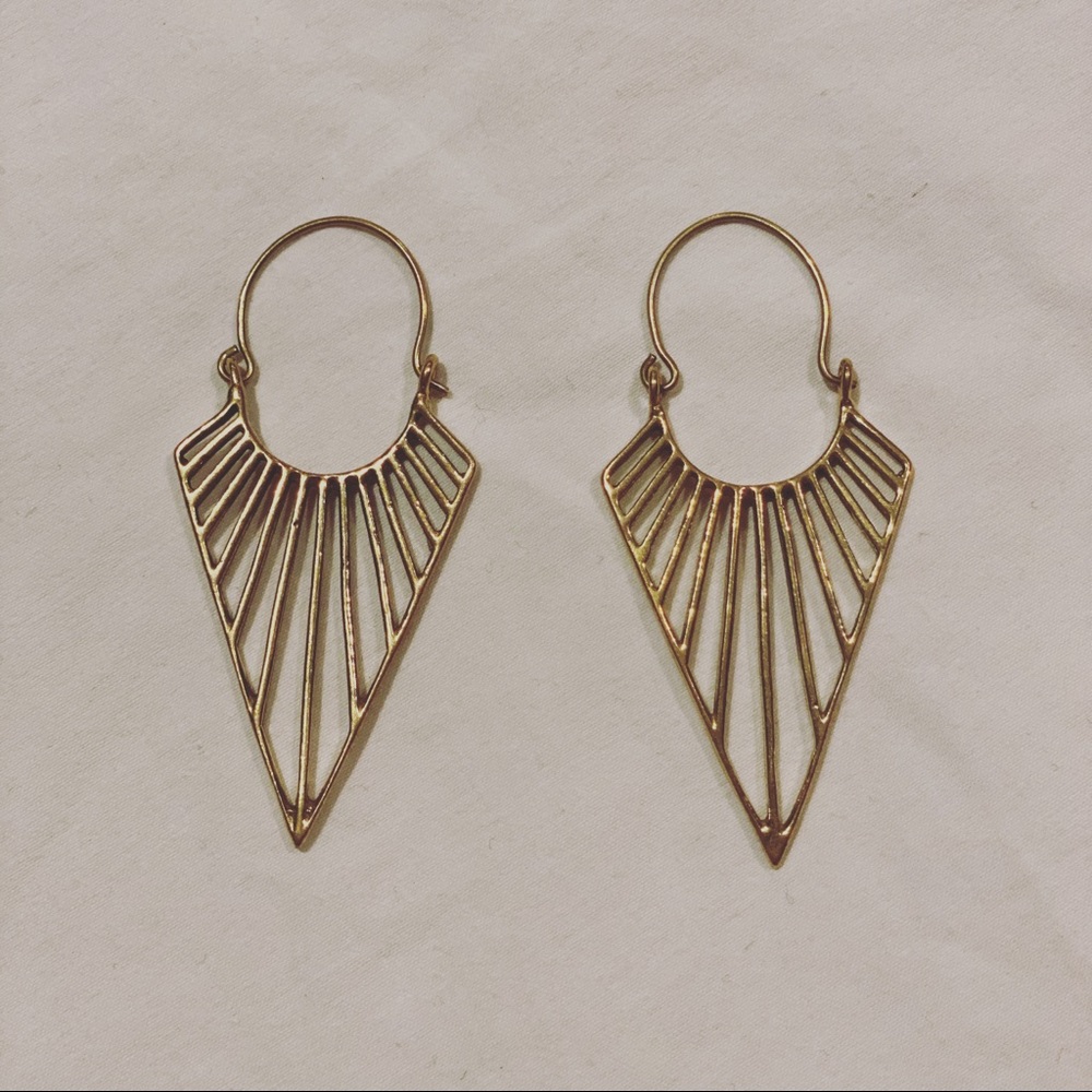 Geometric Triangle Hoops - Picture 2 of 3